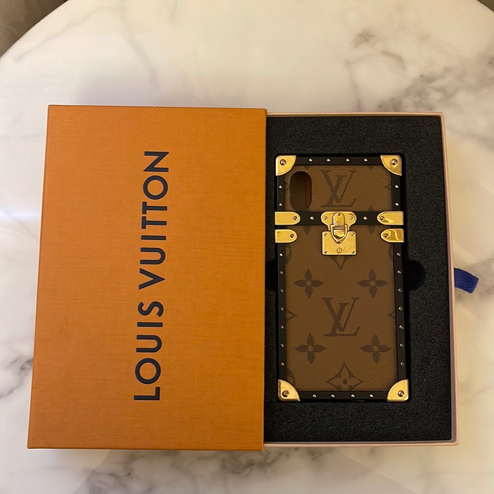 Authentic Louis Vuitton Eye Trunk iPhone Case X/XS Monogram Reverse Brown